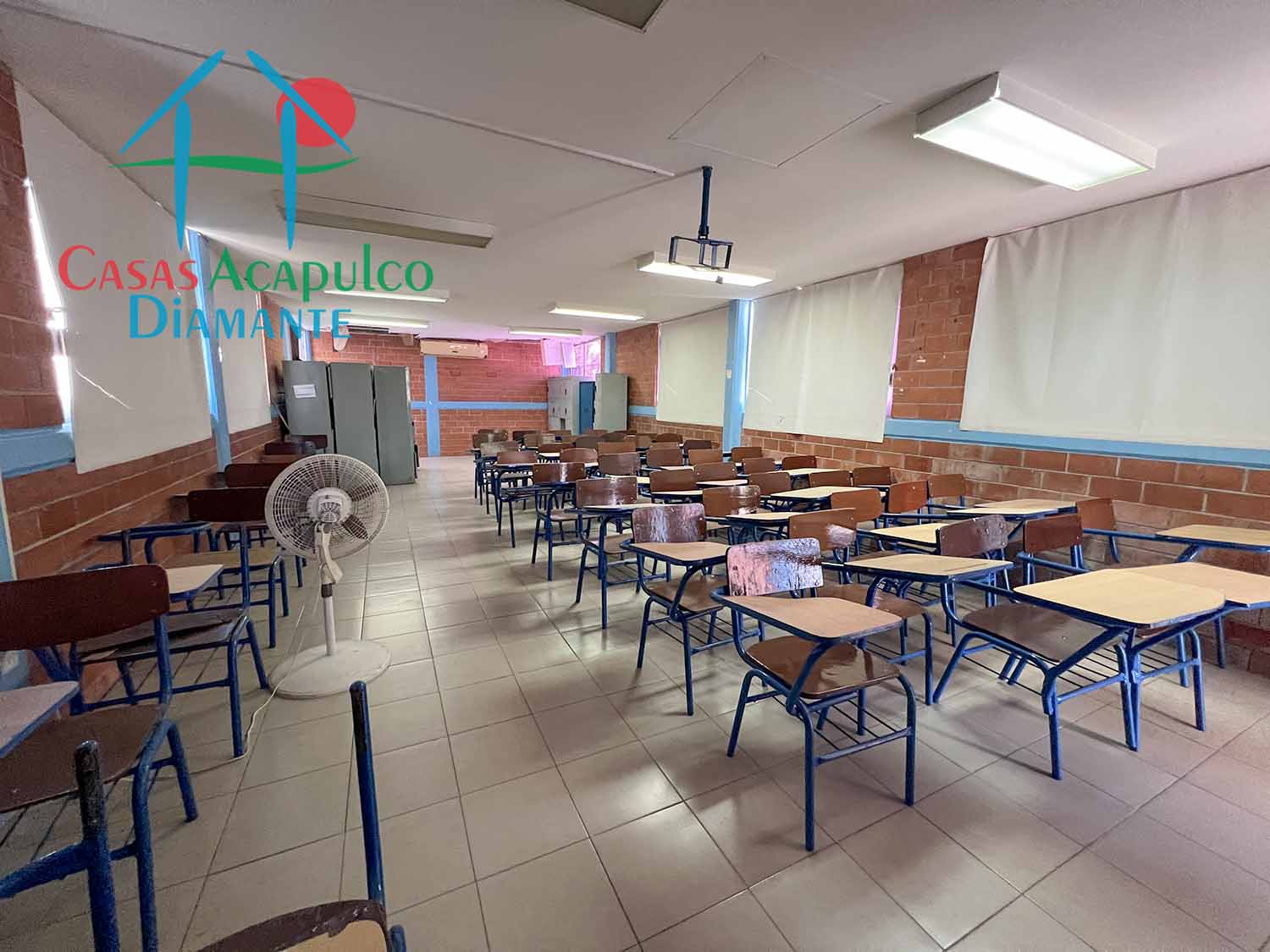 Centro Escolar La Paz sección secundaria - Salón dos 2